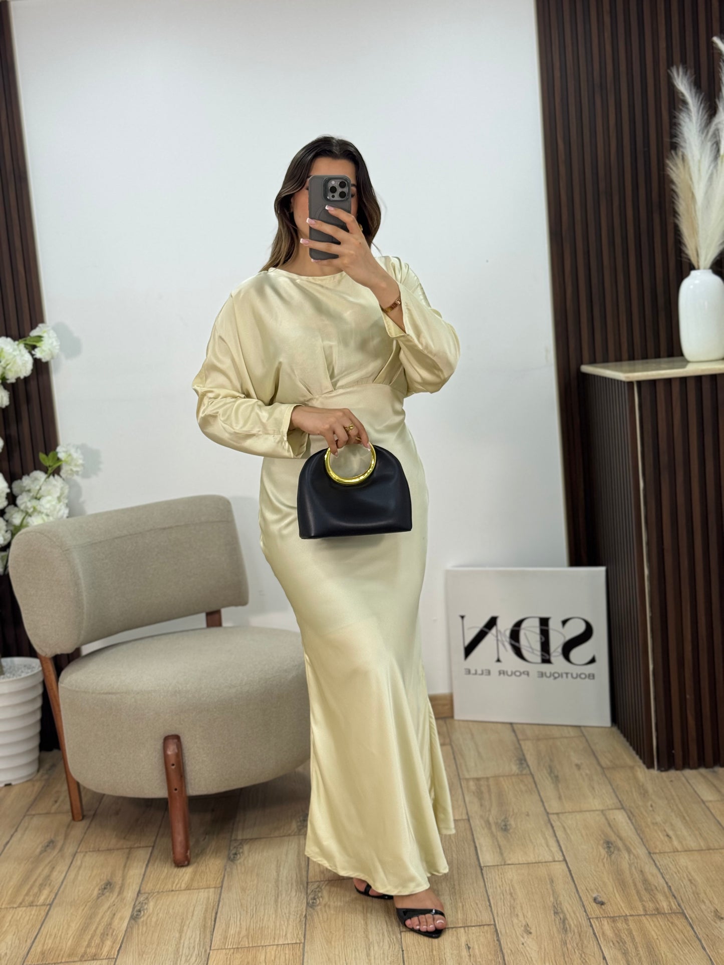 ROBE CARLA