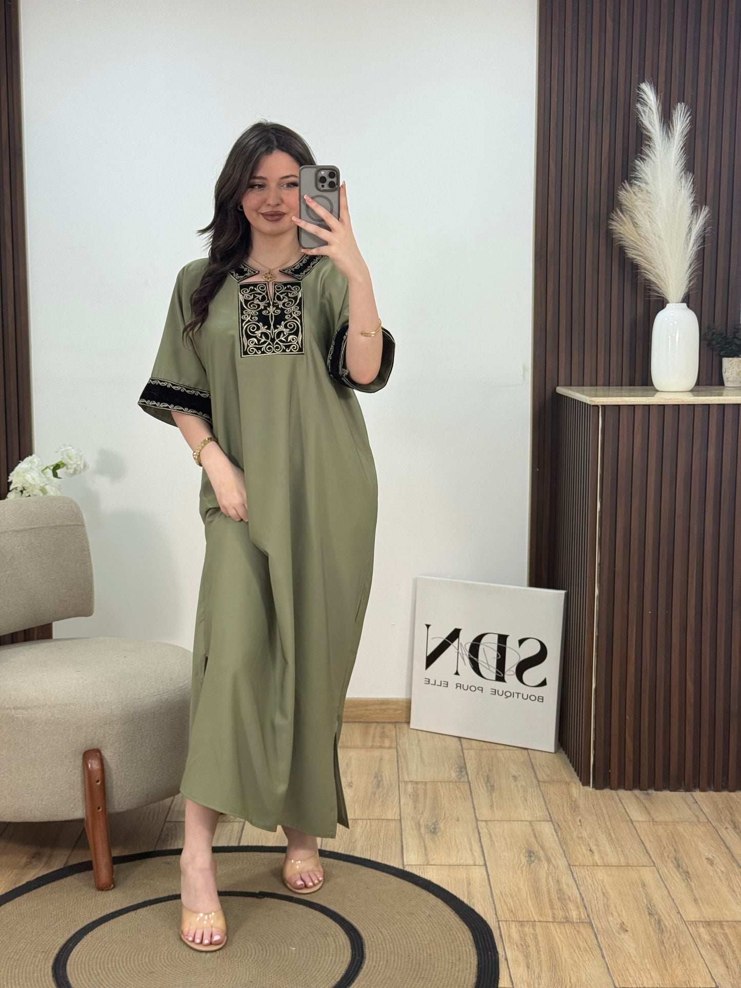 ROBE SAMAH