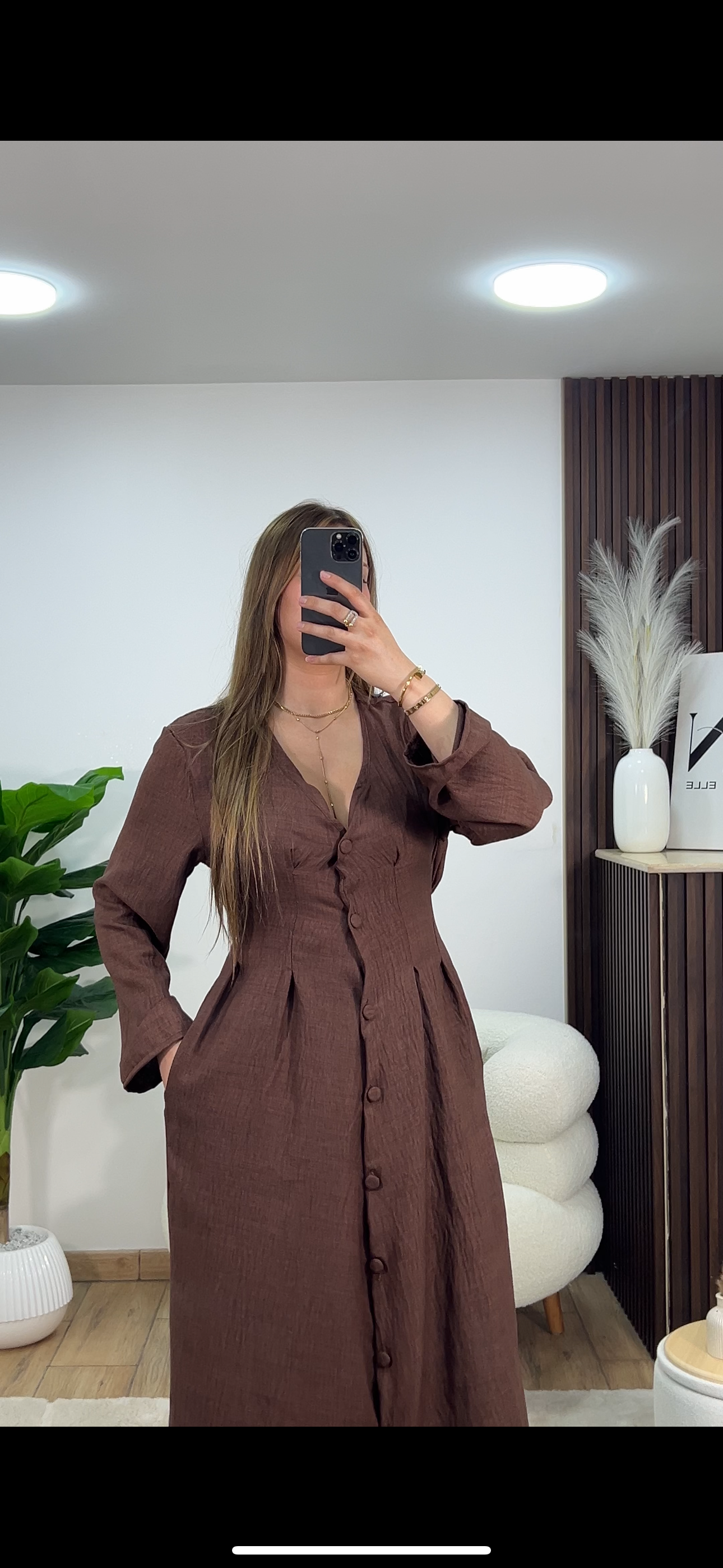 ROBE BOUTON