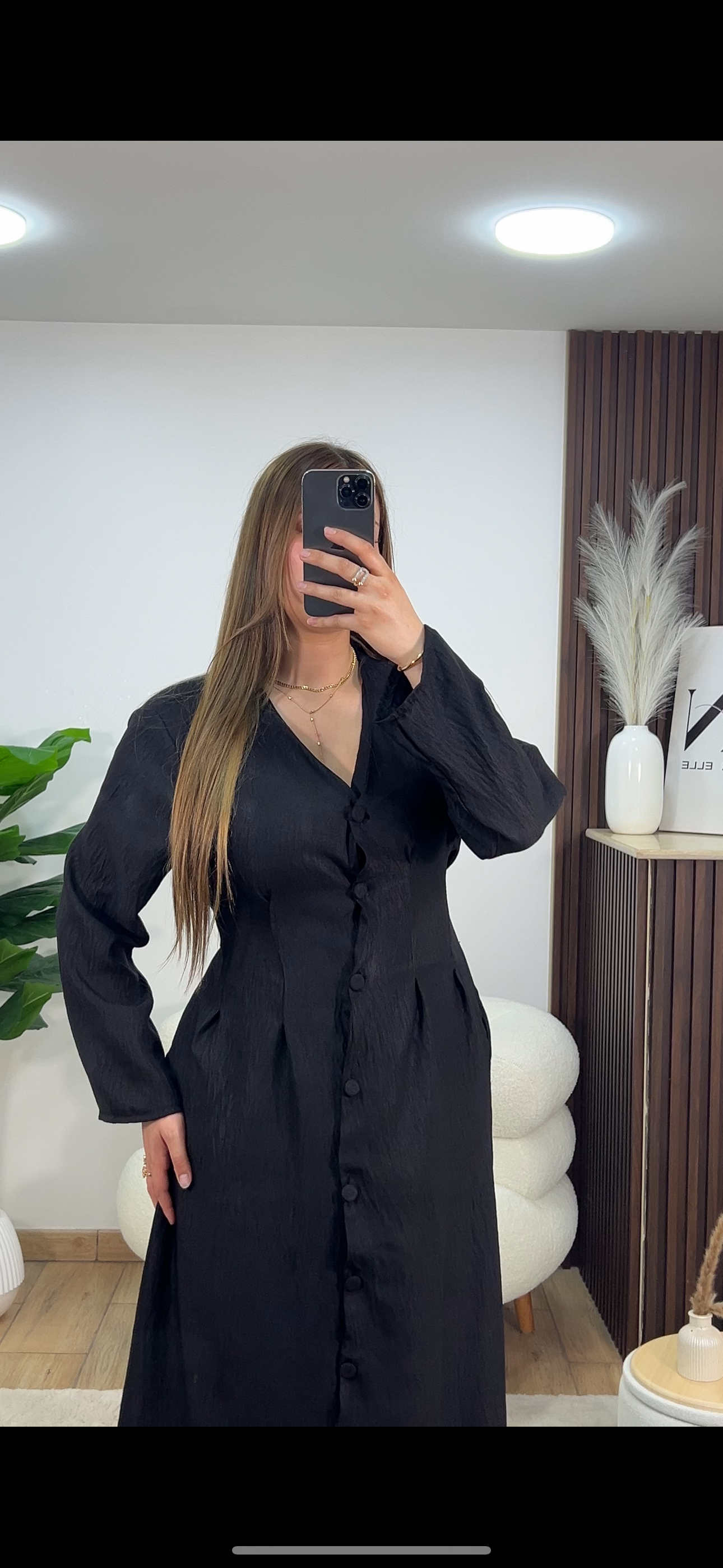 ROBE BOUTON