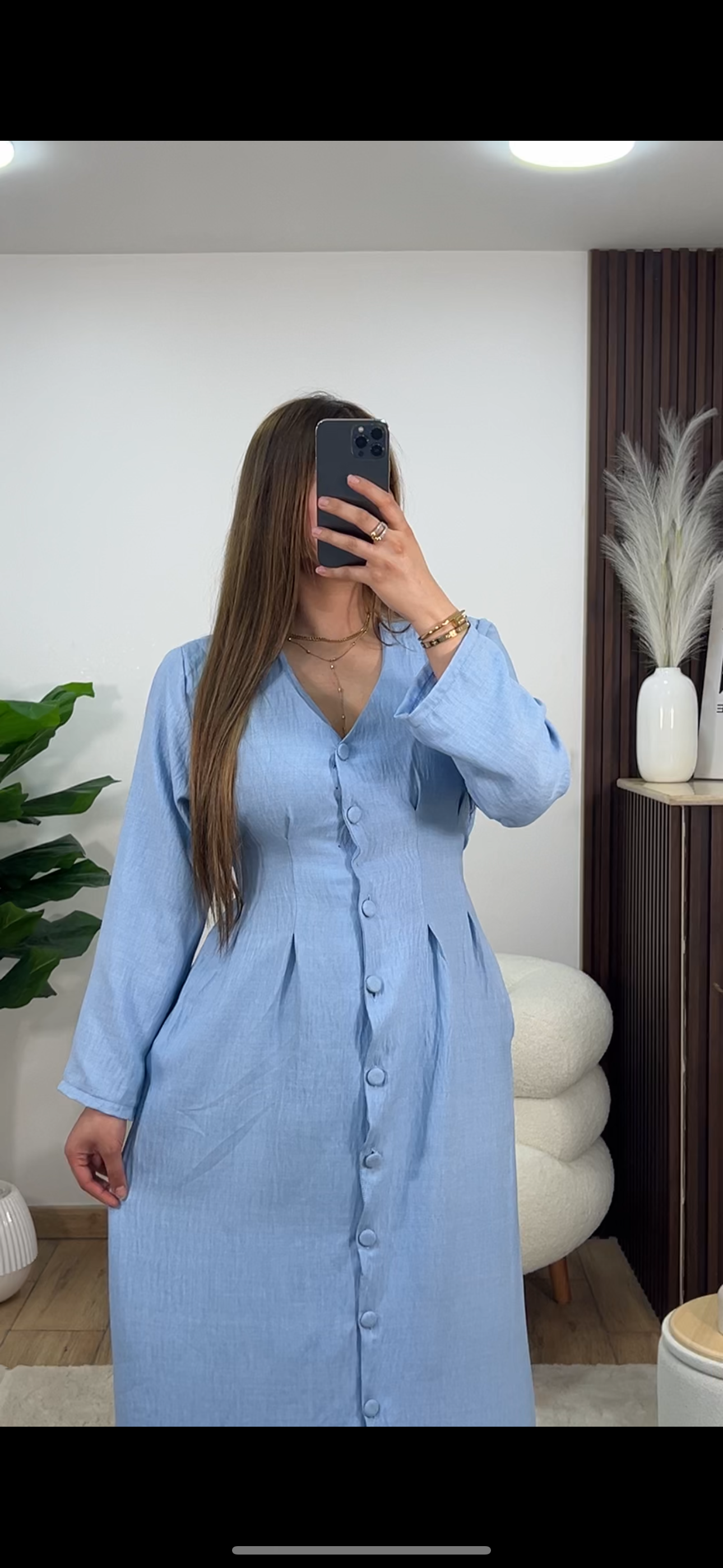 ROBE BOUTON