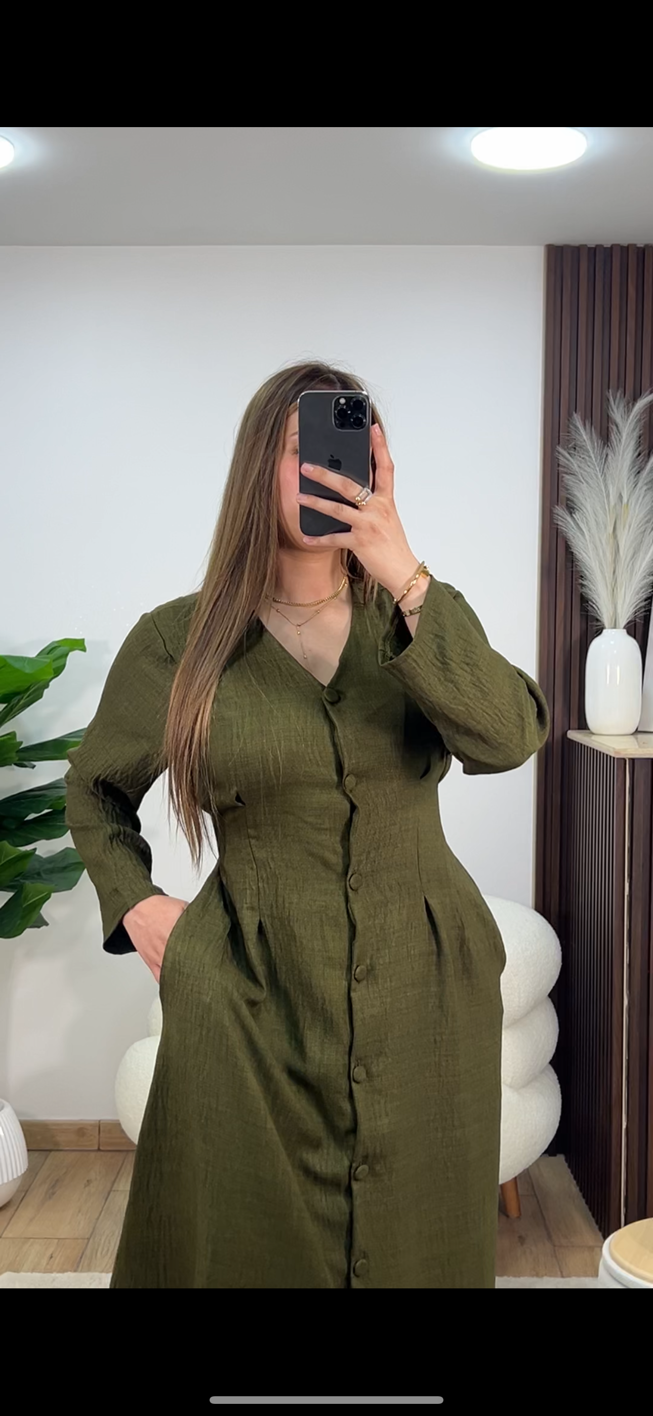 ROBE BOUTON